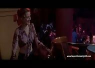 Penelope Ann Miller nuda in Carlitos Way 