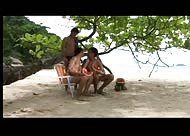 Ragazzi brasiliani fanno sesso in spiaggia