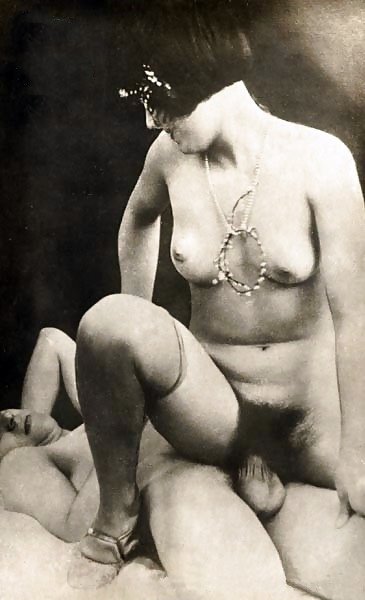 Foto porno con ragazze bisex - Image 18