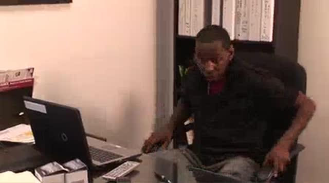 Bionda sexy fottuta in bocca da un nero cazzuto