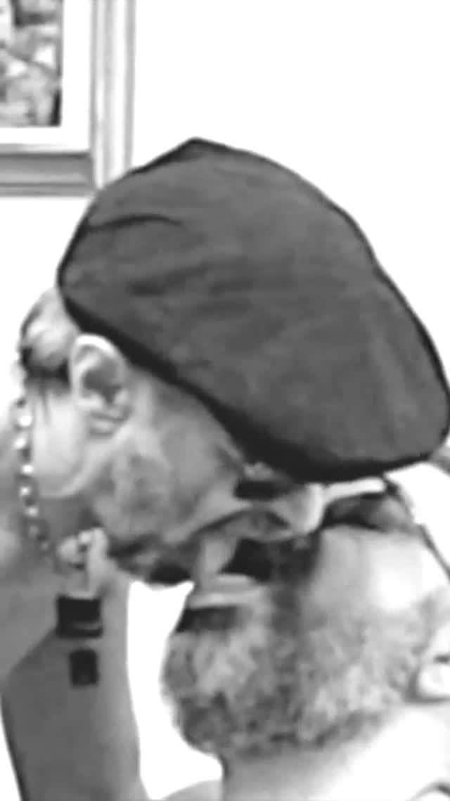 Il pornoattore gay Cody Cummings solo