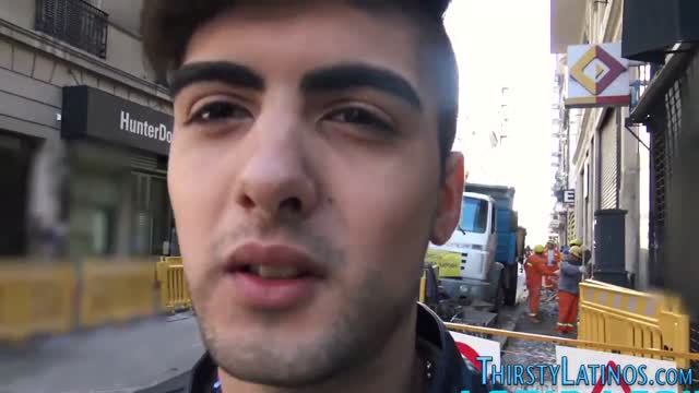 Un extra cazzo per un morettino gran pompinao